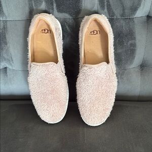 UGG Women's Fluffy Pink Slip-On Shoes